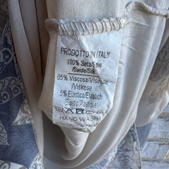 Gigi Moda Short Sleeve V-Neck Silk Leaf Print Blouse Women's Size L - Picture 4 of 7